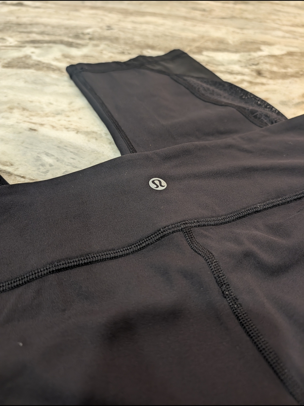 Lululemon Cropped Leggings - Picture 5 of 6